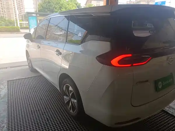 GAC Trumpchi M6 2023