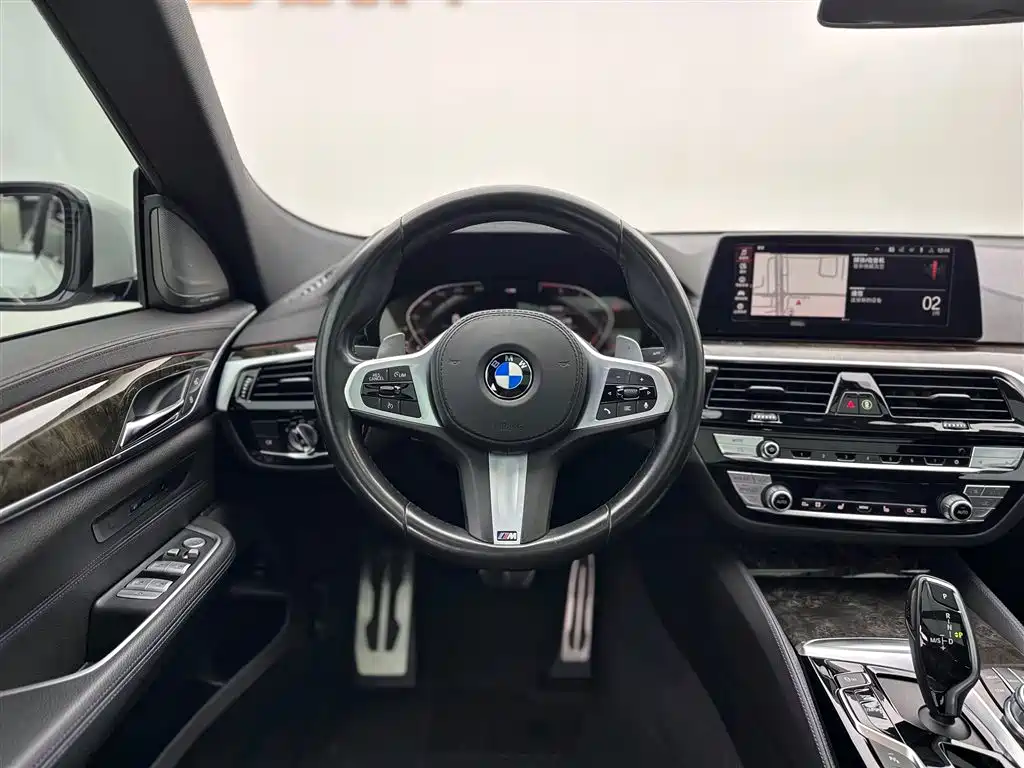 BMW 6 Series GT 2020 — фото 9