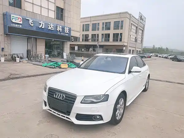 Audi A4L 2012