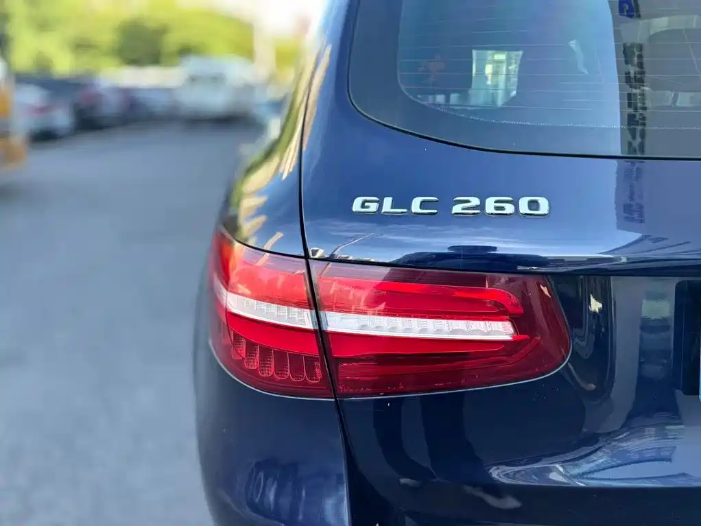 Mercedes-Benz GLC 2017 — фото 13