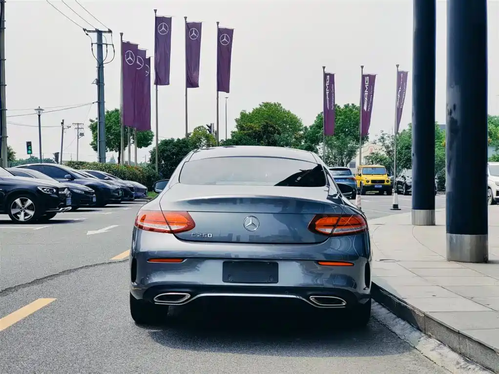 Mercedes-Benz C-Class 2020