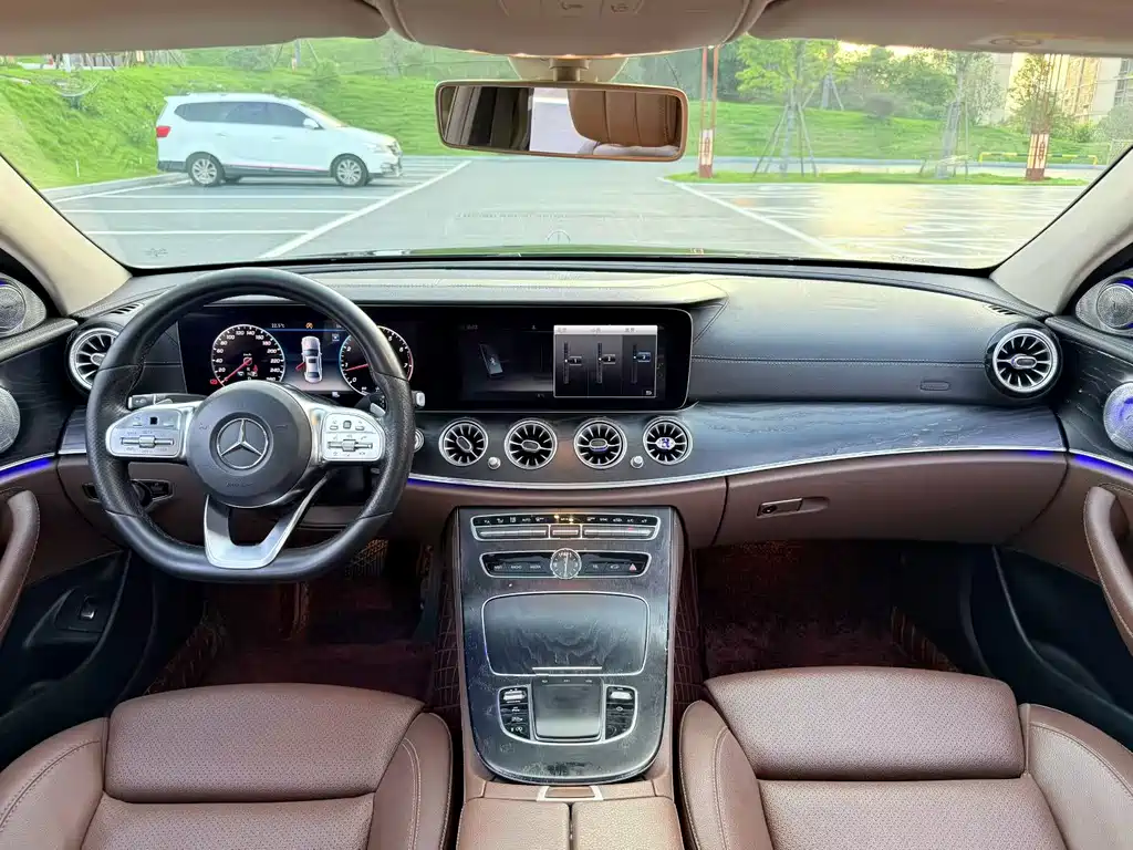 Mercedes-Benz E-Class 2019 — фото 8