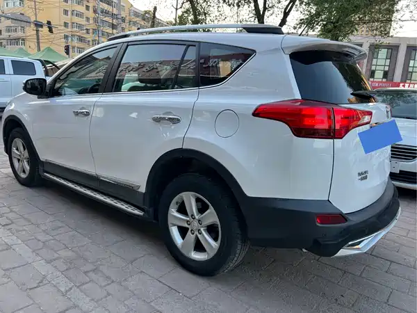 Toyota RAV4 2013