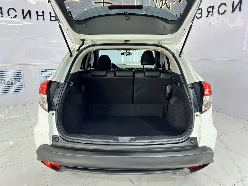 Honda Vezel 2022 — фото 17