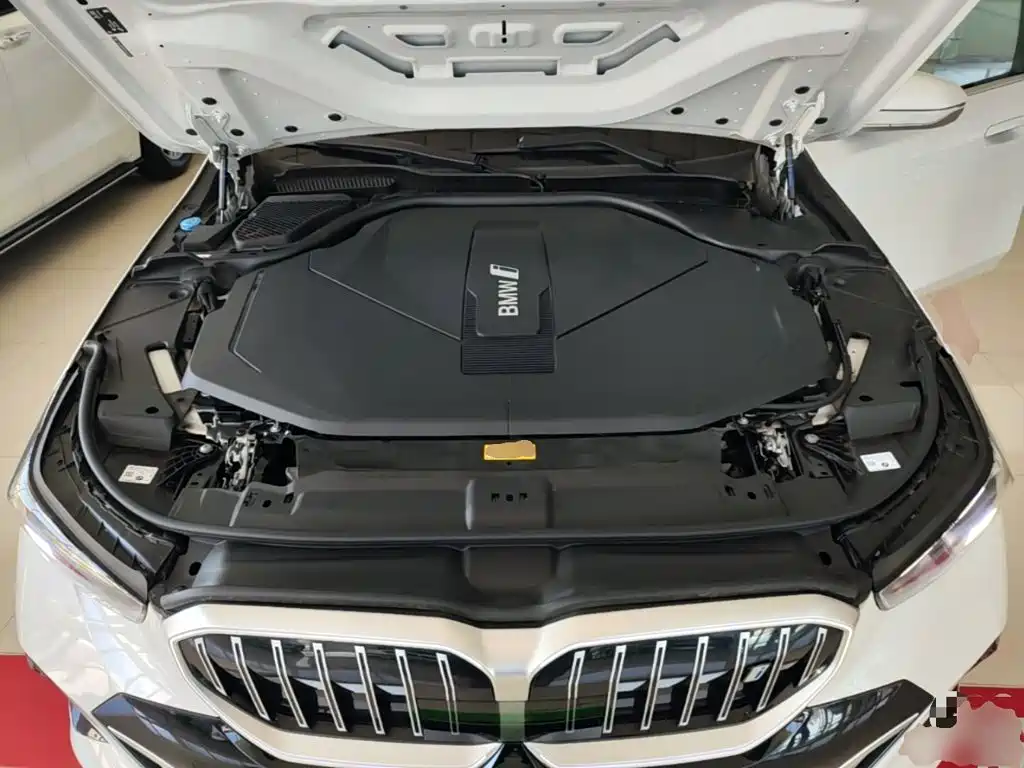 BMW i5 2025 — фото 20
