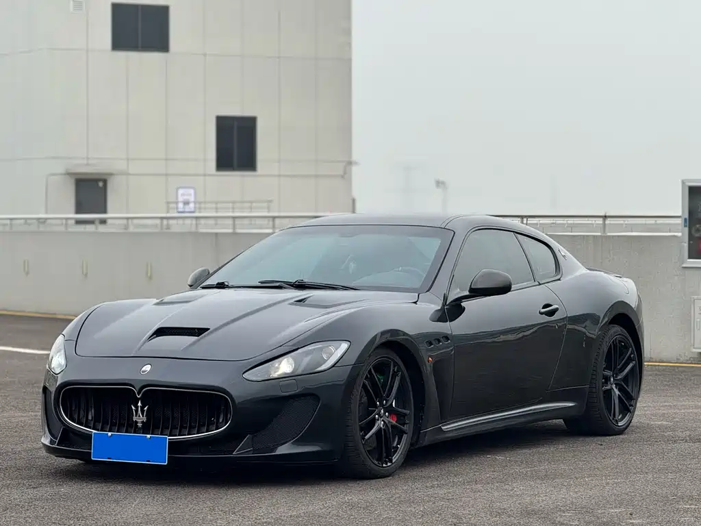 Maserati GranTurismo 2015 — фото 3