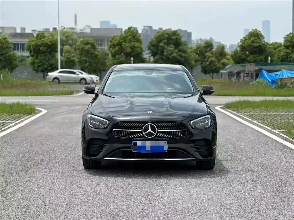 Mercedes-Benz E-Class 2022 — фото 1