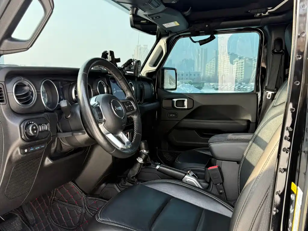Jeep Wrangler PHEV 2021 — фото 4