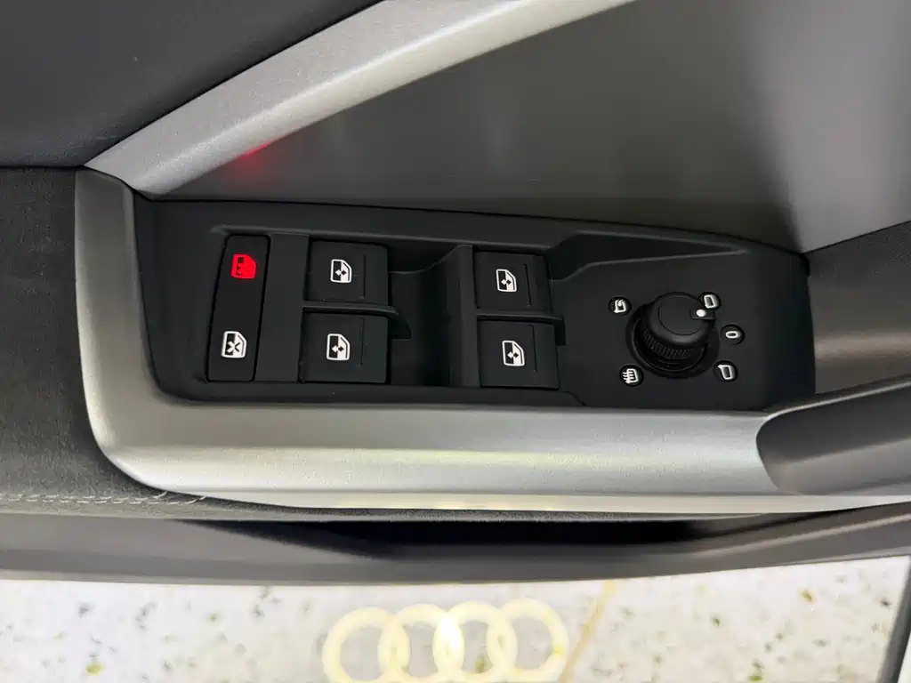 Audi Q3 2023 — фото 21