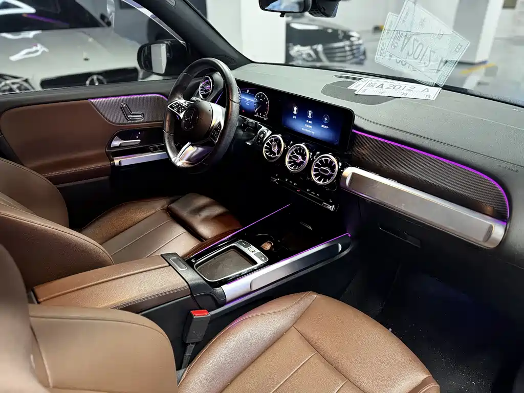 Mercedes-Benz GLB 2024 — фото 11