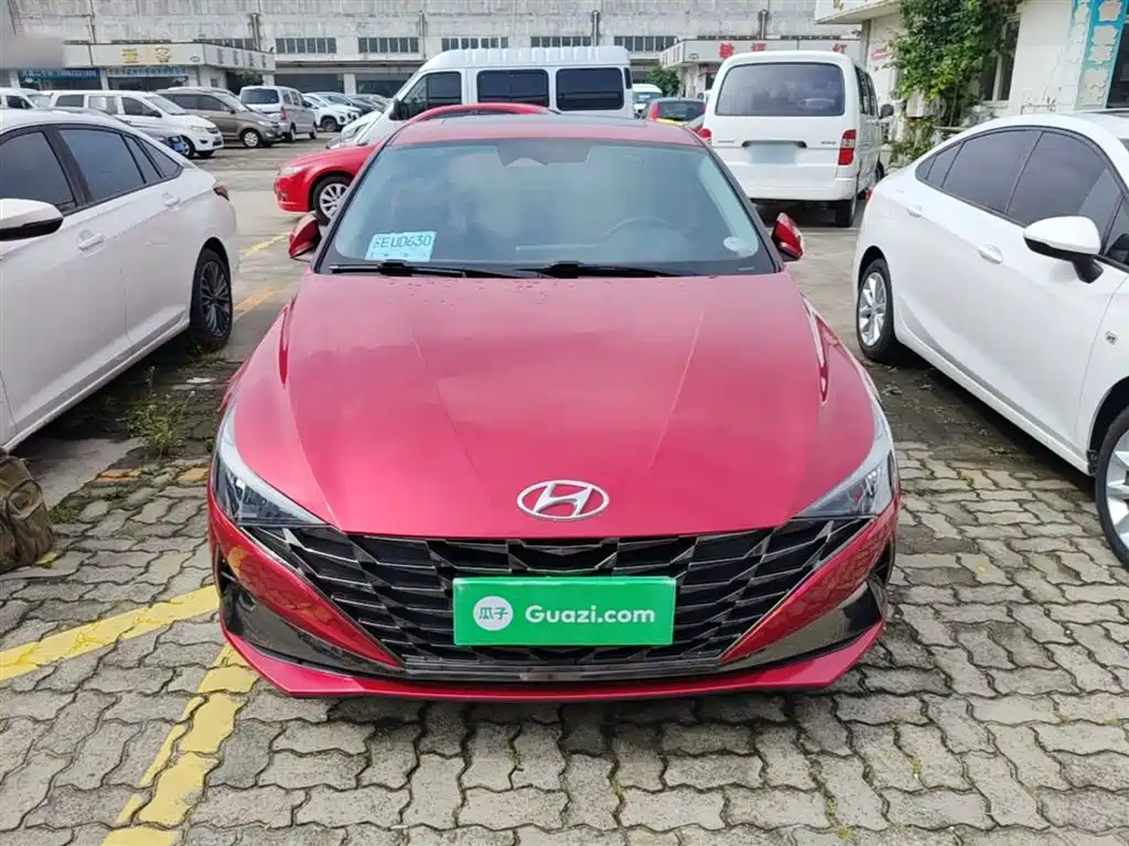 Hyundai Elantra 2022 — фото 3
