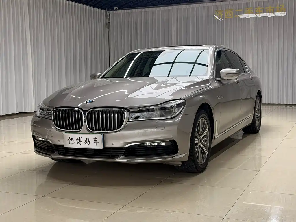 BMW 7 Series 2016 — фото 1