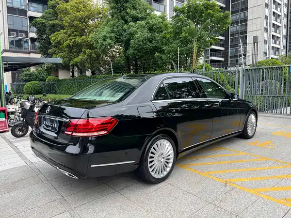 Mercedes-Benz E-Class 2016