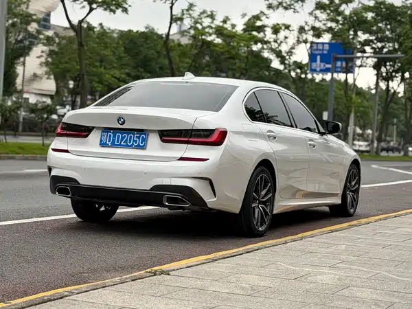 BMW 3 Series 2022