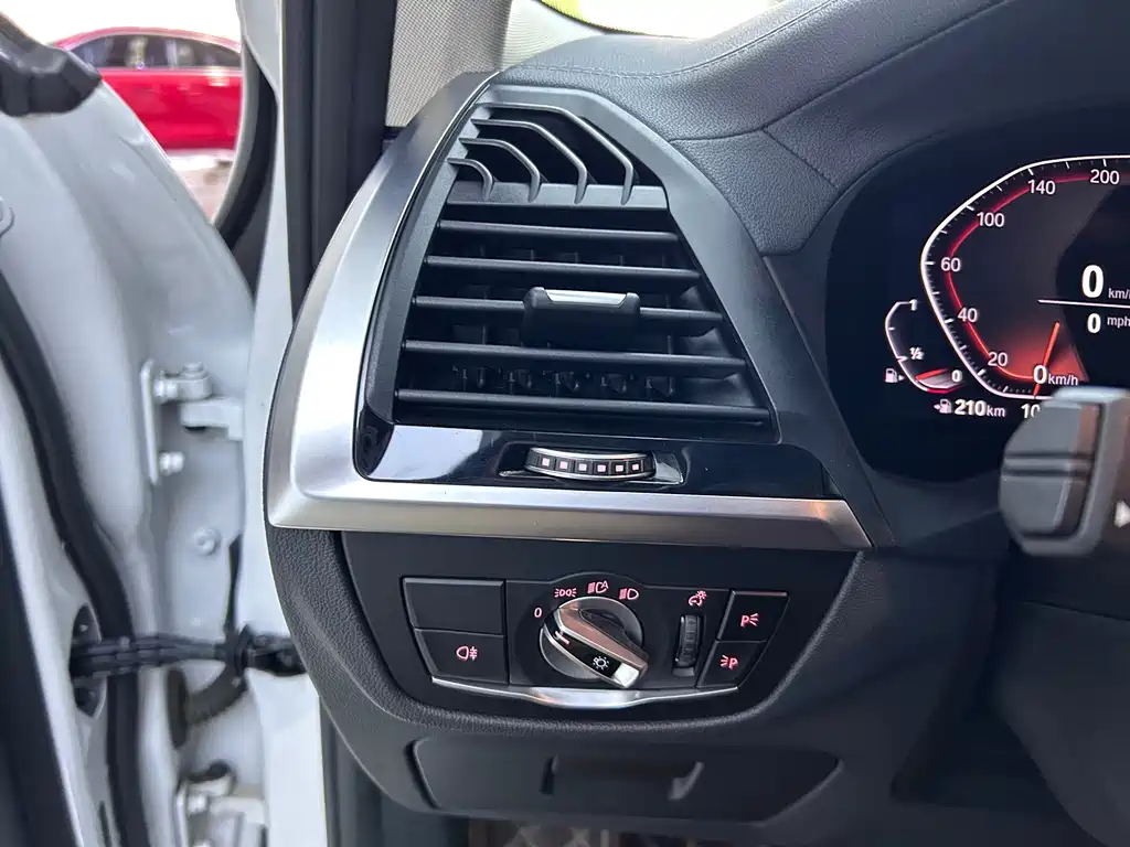 BMW X3 2020 — фото 14
