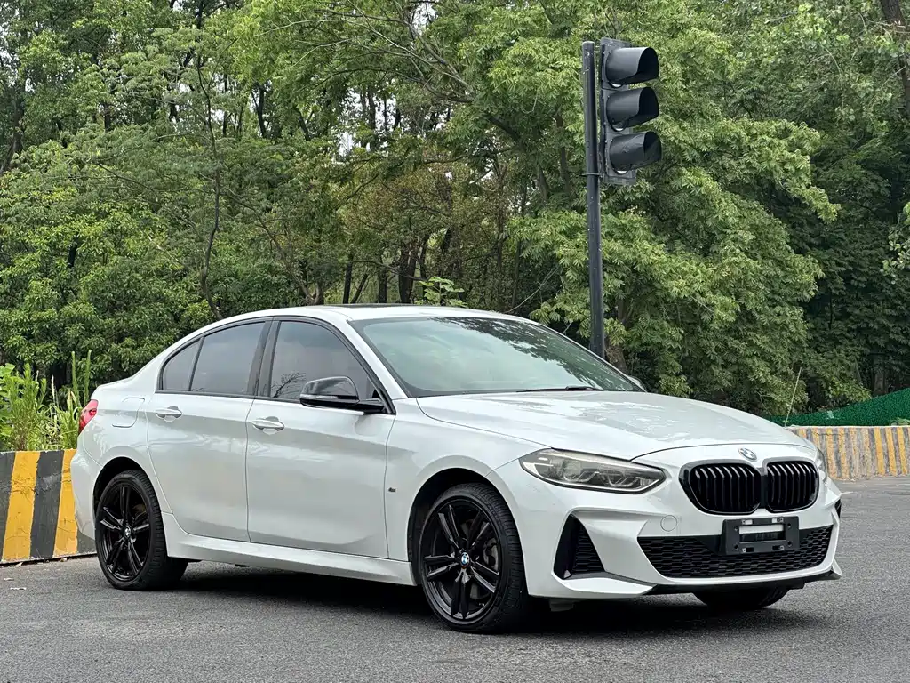 BMW 1 Series 2022