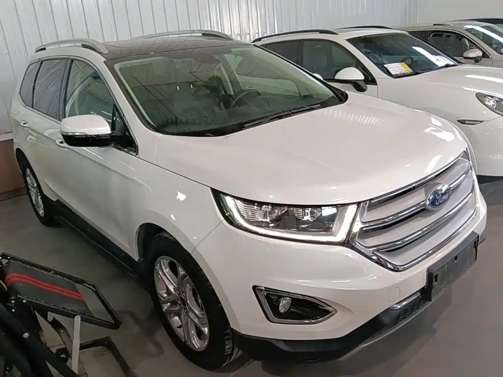 Ford Edge 2017 — фото 4