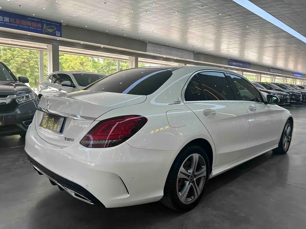 Mercedes-Benz C-Class 2021 — фото 17