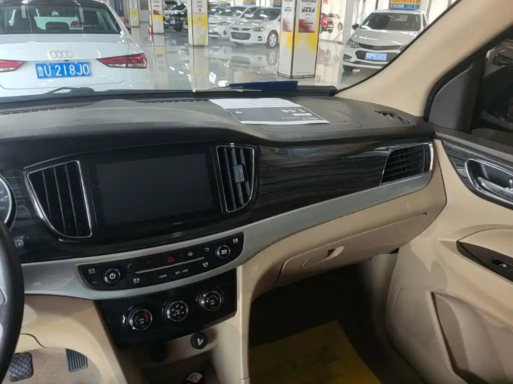 Baojun 730 2017 — фото 13