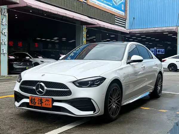 Mercedes-Benz C-Class 2024