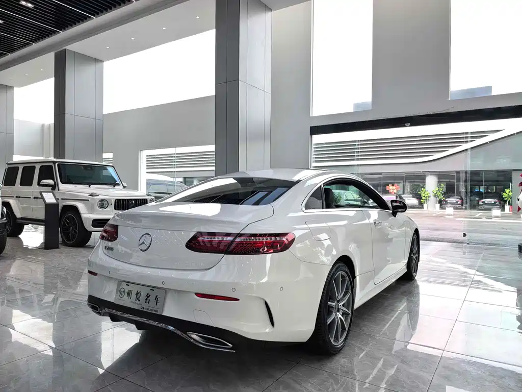 Mercedes-Benz E-Class 2023 — фото 15