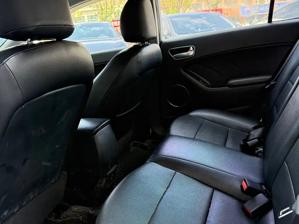 Kia K3 2015
