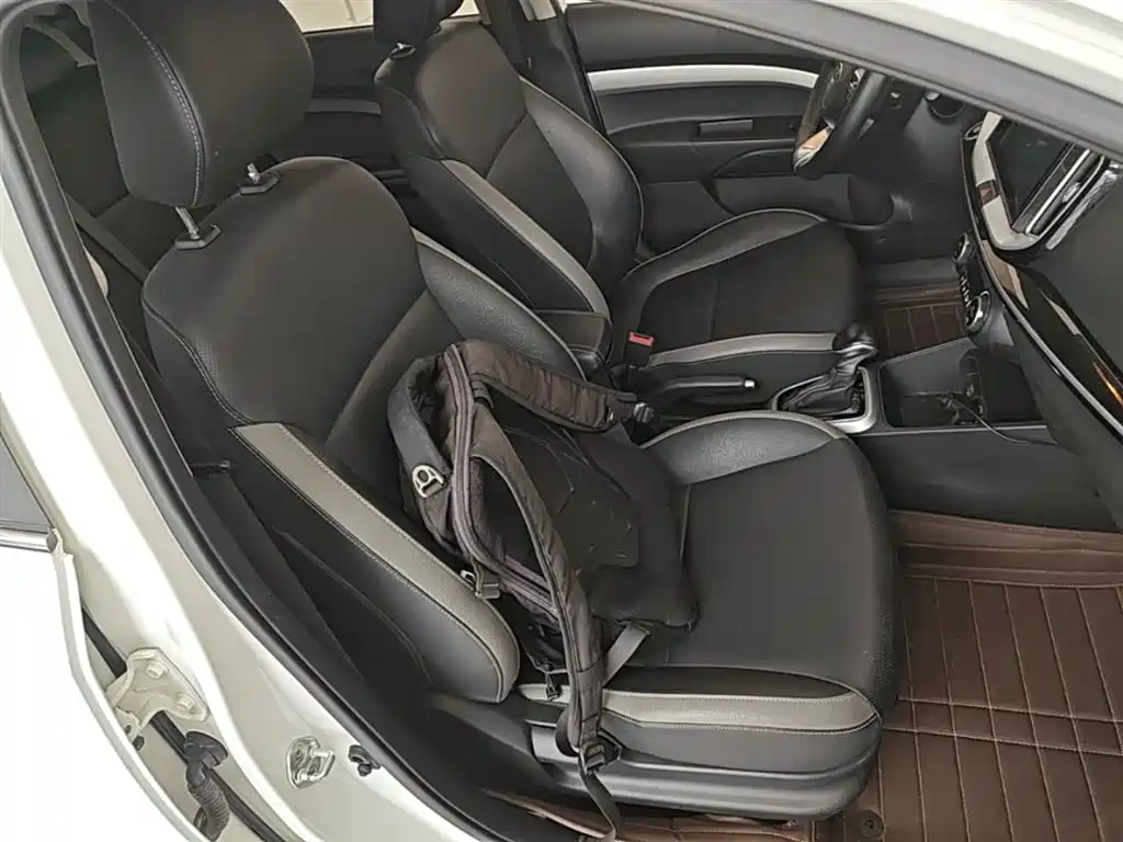 Kia KX1 2021 — фото 25