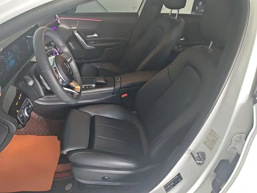 Mercedes-Benz A-Class 2022 — фото 15