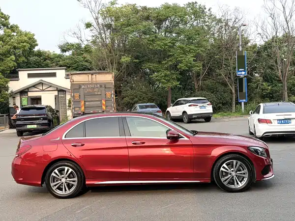 Mercedes-Benz C-Class 2017