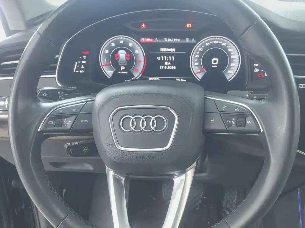 Audi Q7 2021 — фото 22