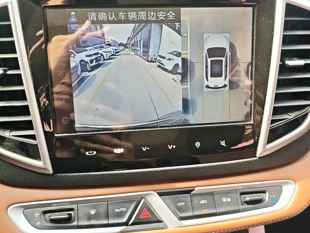 Geely Vision X6 2018 — фото 15