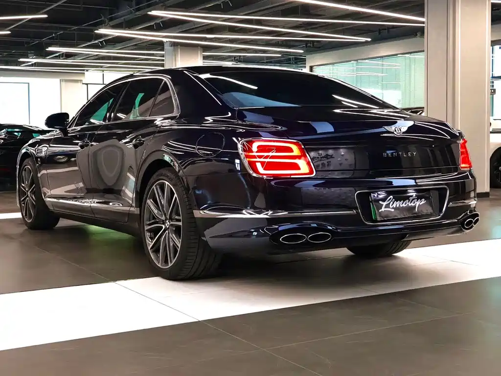 Bentley Flying Spur PHEV 2022 — фото 4