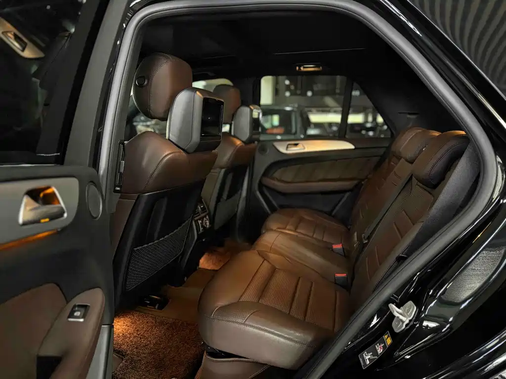 Mercedes-Benz M-Class AMG 2015 — фото 10