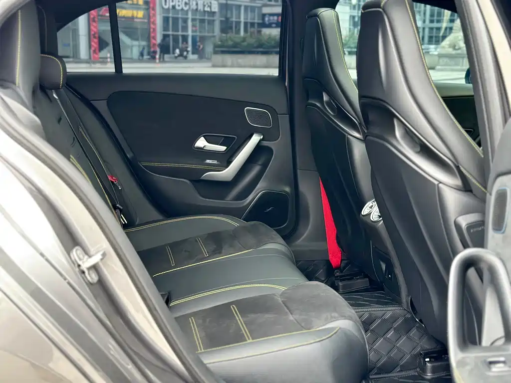 Mercedes-Benz A-Class AMG 2024 — фото 14