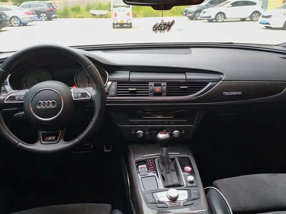 Audi S6 2014 — фото 12
