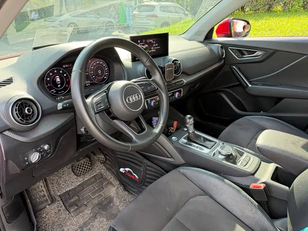 Audi Q2L 2018