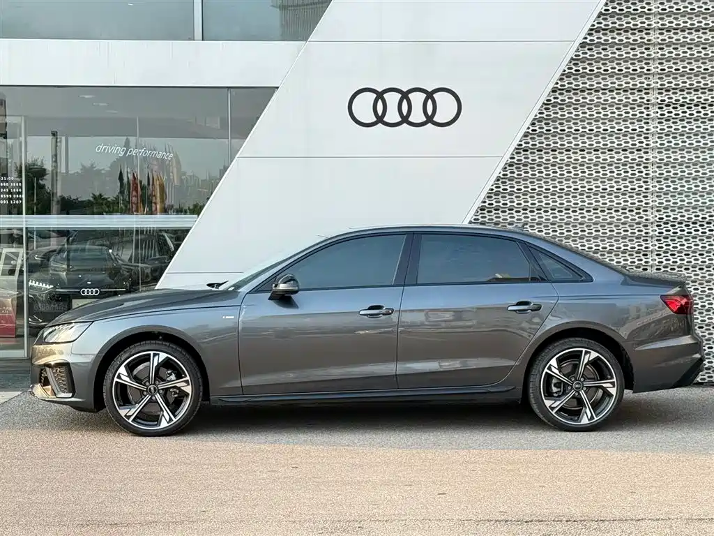 Audi A4L 2025 — фото 3