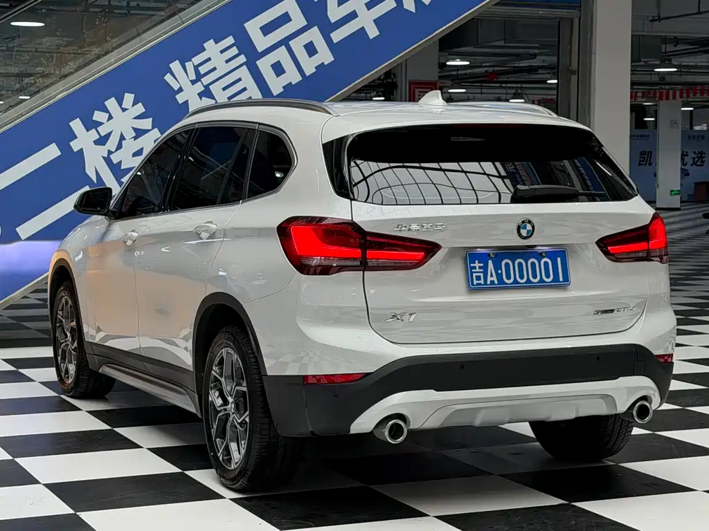 BMW X1 2023 — фото 8