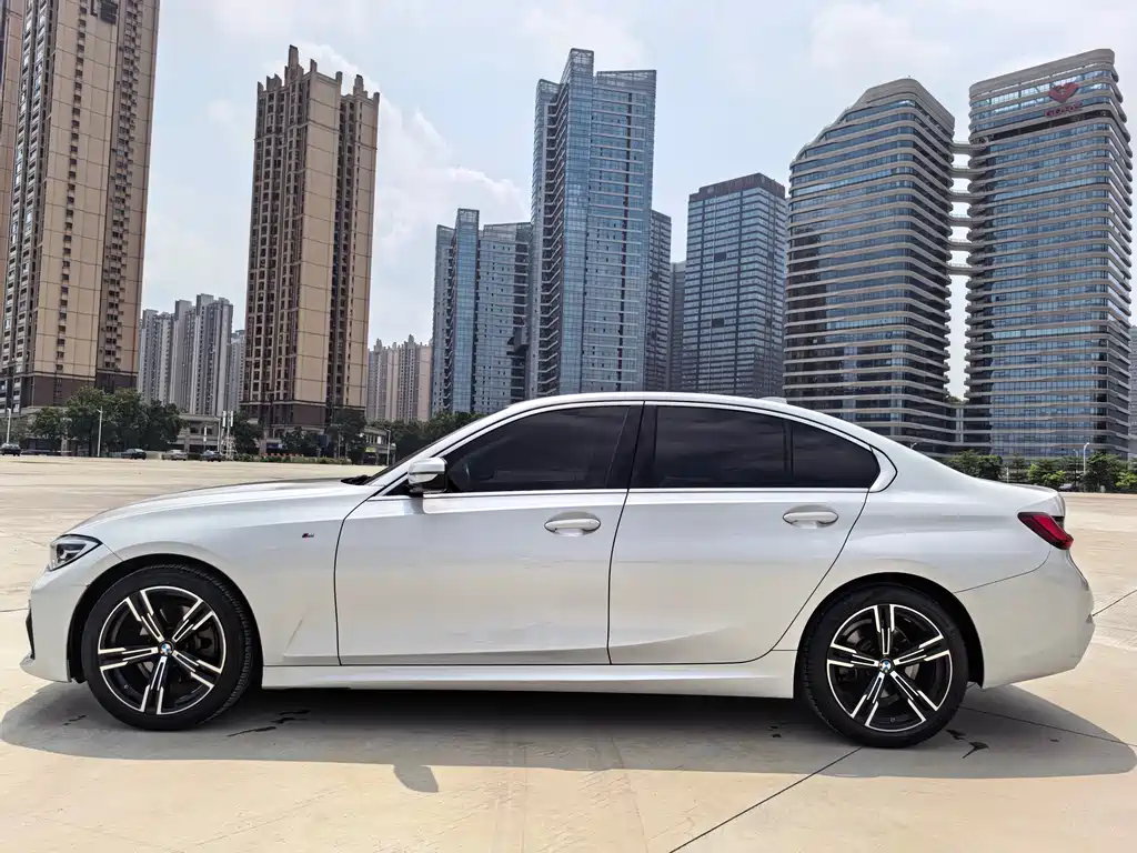 BMW 3 Series 2022