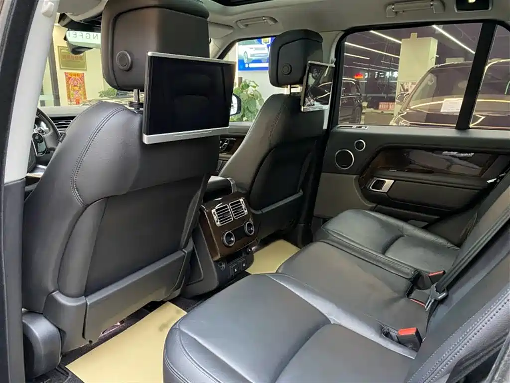 Land Rover Range Rover 2021 — фото 15