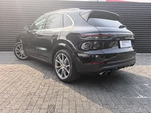 Porsche Cayenne New Energy 2021