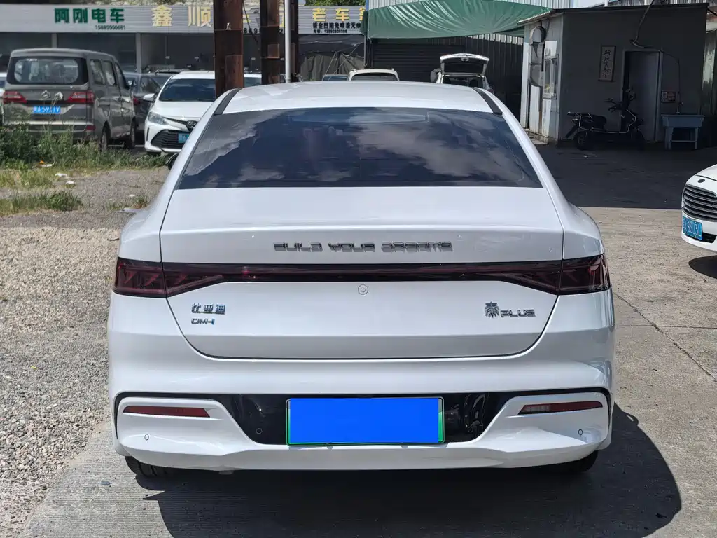 BYD Qin PLUS 2022 — фото 11