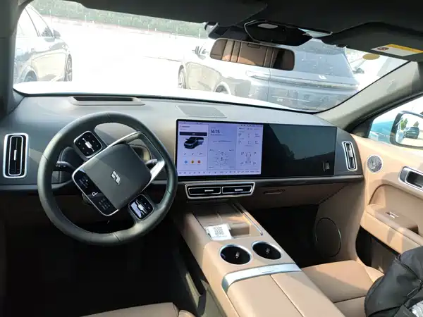 Li Auto L7 2025