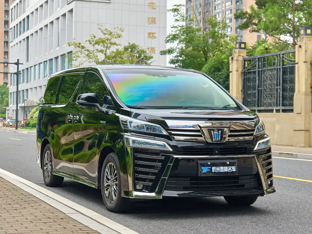 Toyota Vellfire 2021 — фото 3