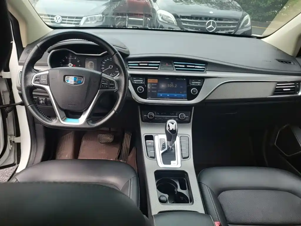 Geely Emgrand GS 2017 — фото 10