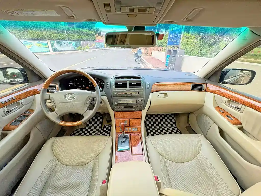 Lexus LS 2004 — фото 10