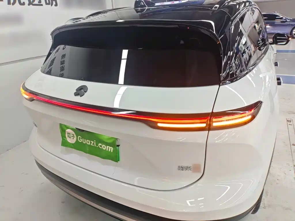 NIO ES6 2025