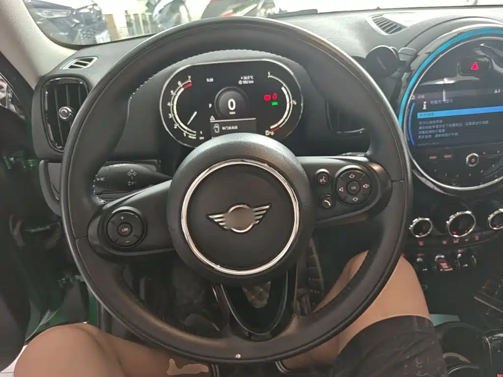 MINI Countryman 2020 — фото 11