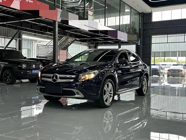 Mercedes-Benz GLA 2016