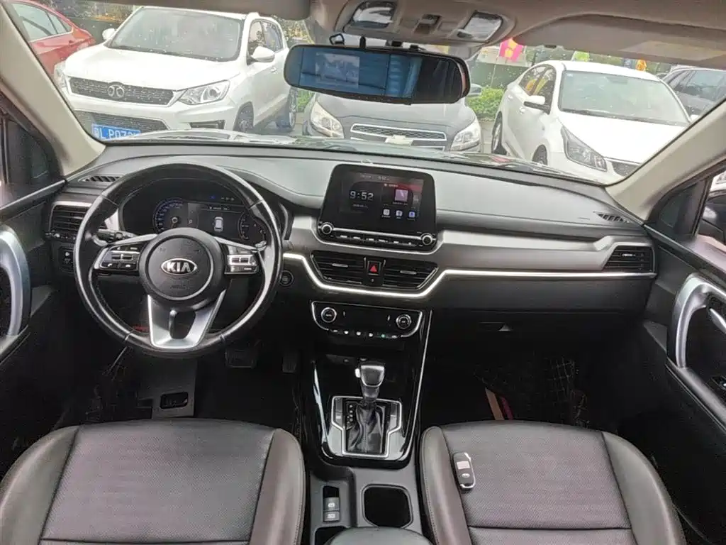 Kia Sportage 2018 — фото 10